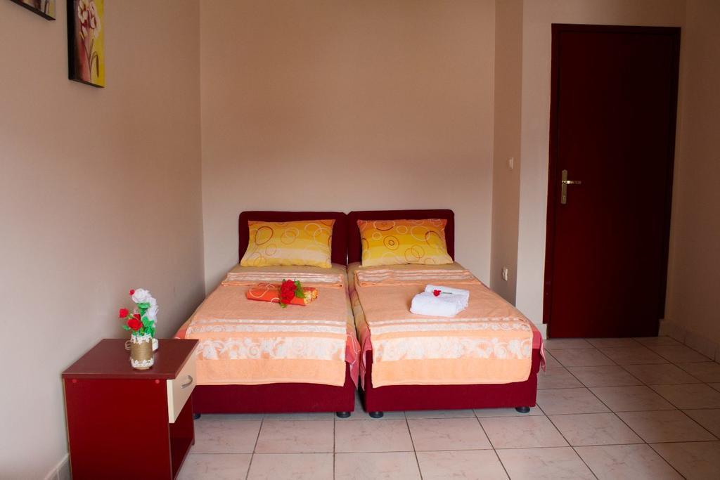Hotel Adria 巴尔 外观 照片
